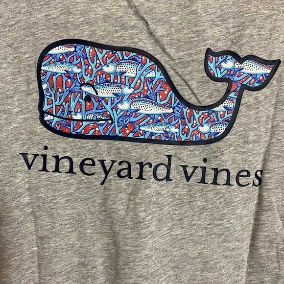 NWOT VINEYARD VINES T-shirt SIZE YOUTH LARGE. - Picture 3 of 5